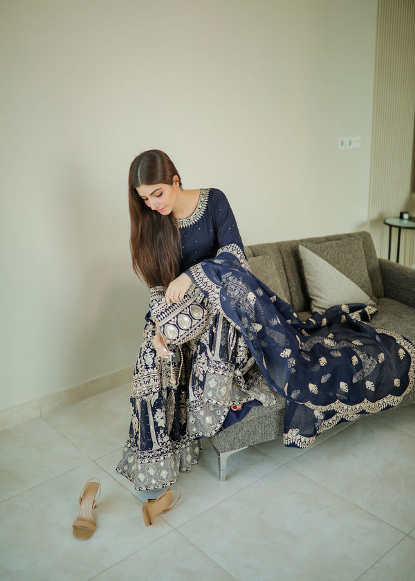 Kinza Hashmi Lio Shirt, Trouser with Dupatta - Image 2