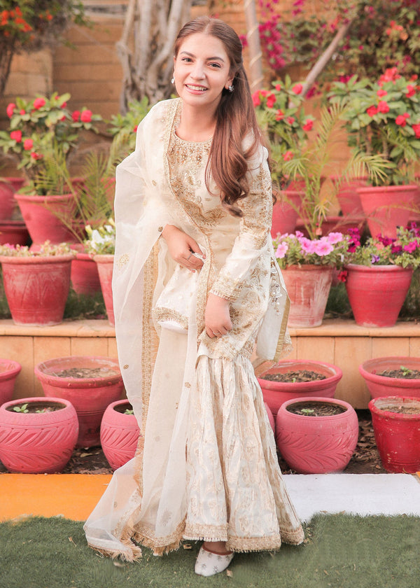 Dananeer - Shirt, Ghagra with Dupatta - Image 2