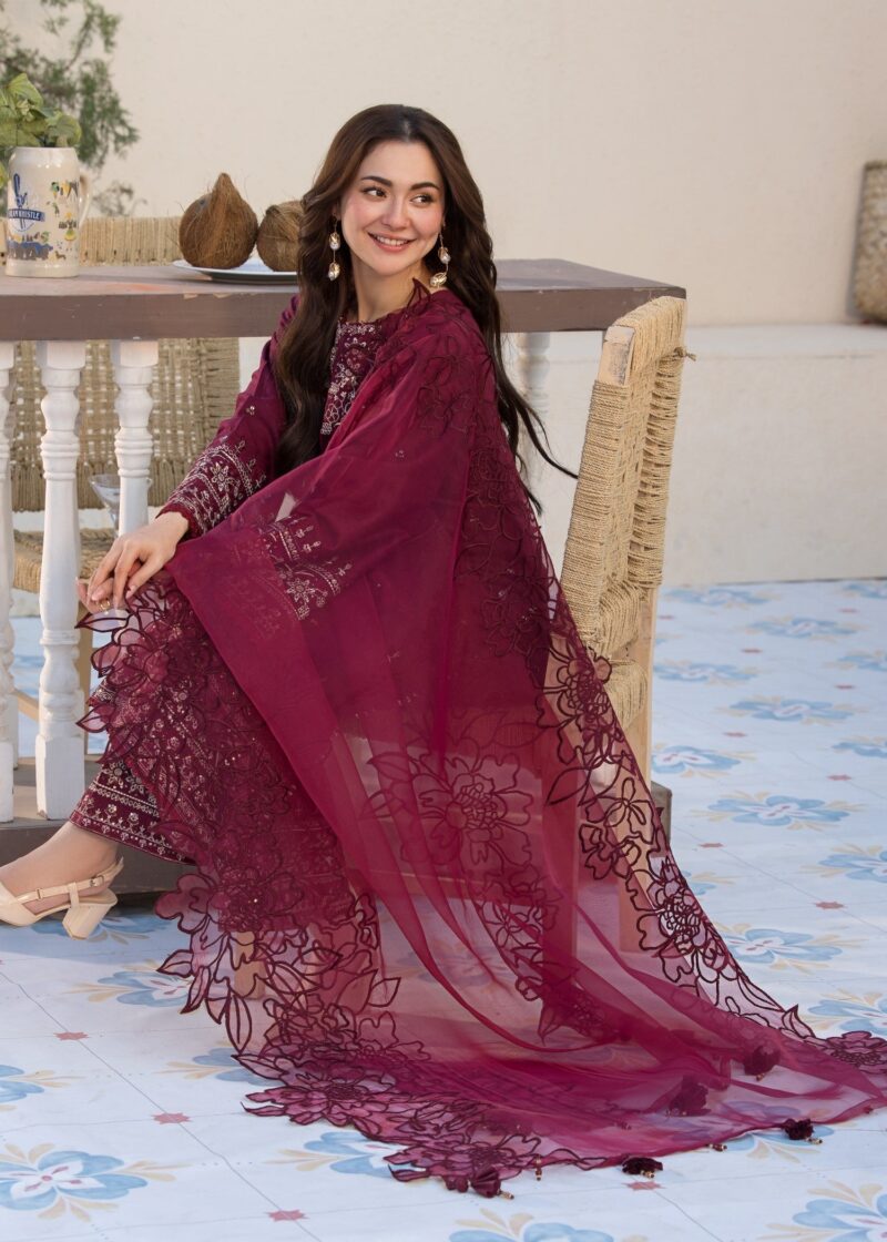 Hania Aamir - Redish Shirt, Trouser with Dupatta - Image 7