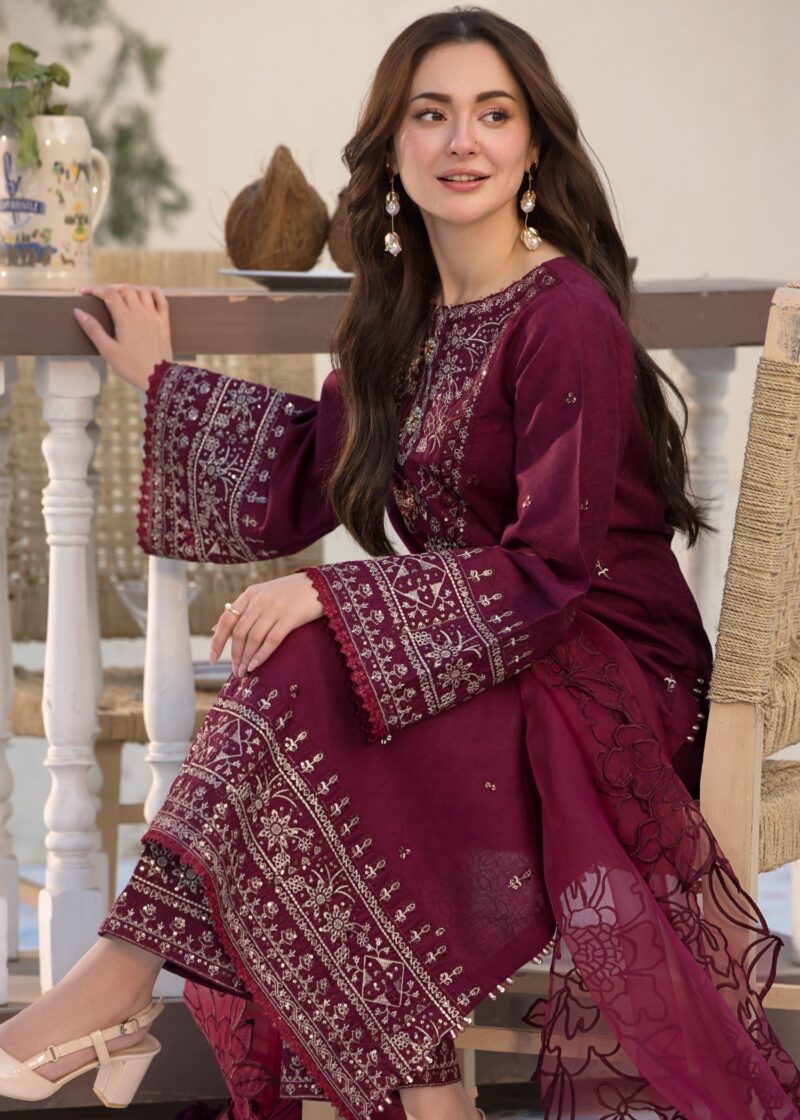 Hania Aamir - Redish Shirt, Trouser with Dupatta - Image 3